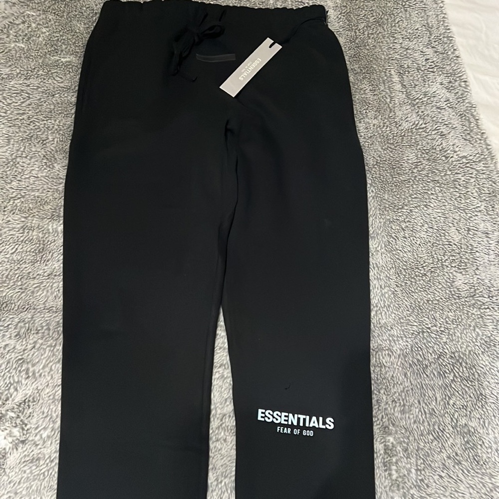 Essential SweatPants
